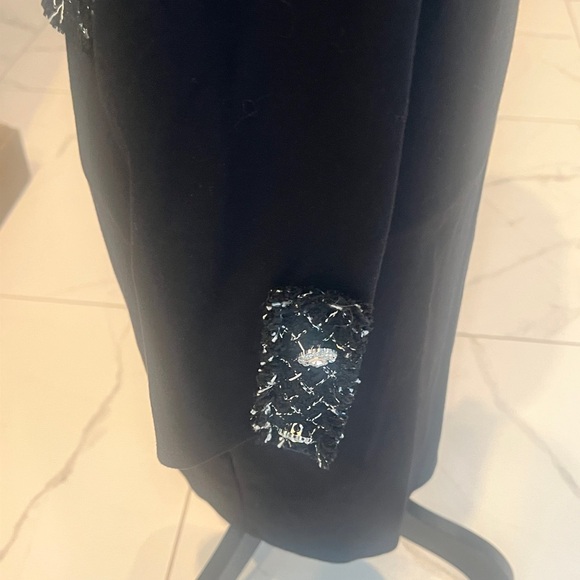 VENUS Black and White Dress - Picture 5 of 6